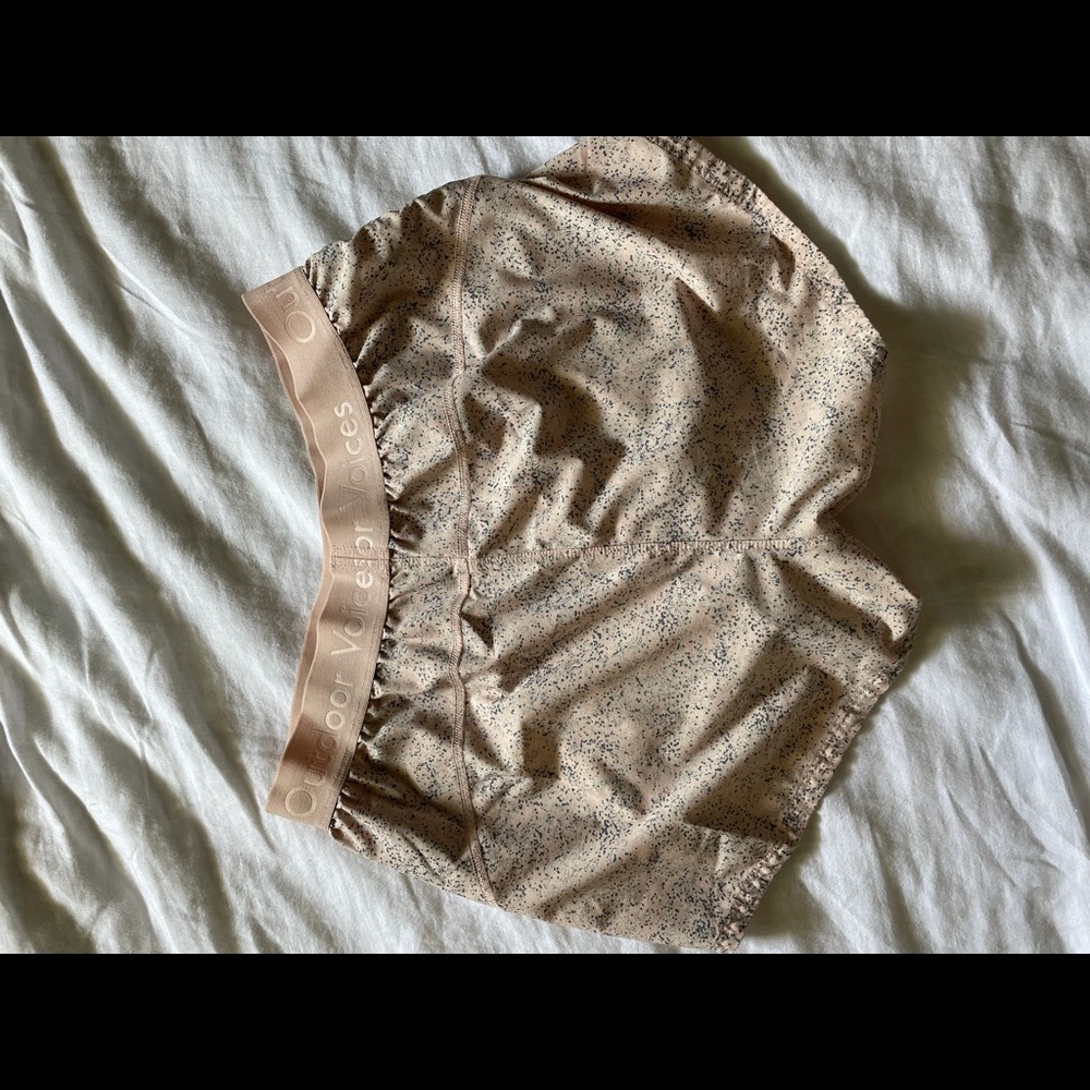 Outdoor voices relay 3” short